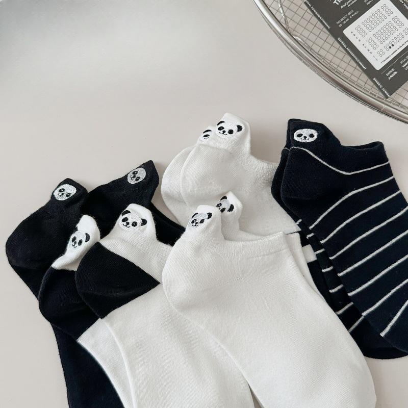 Damen Socken Bestickt Cartoon Panda Frühling/Sommer Low-Top Flachmündig Rutschfest Baumwolle Socken Mehrfarbig Kurzbein Damen Bootssocken