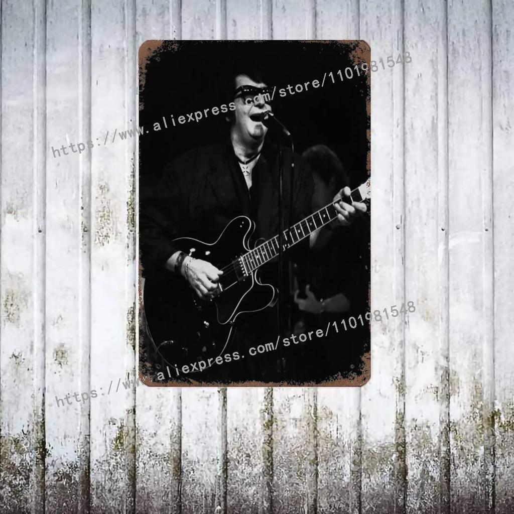 Roy Orbison Singers metal Decor Poster Vintage Tin Sign Metal Sign Decorative Plaque for Pub Bar Man Cave Club Wall Decoration