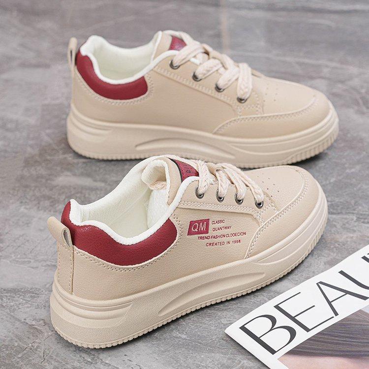 Thick-soled non-slip board shoes, little white shoes, women's shoes in autumn 2025, new popular ins women's sports and leisure shoes