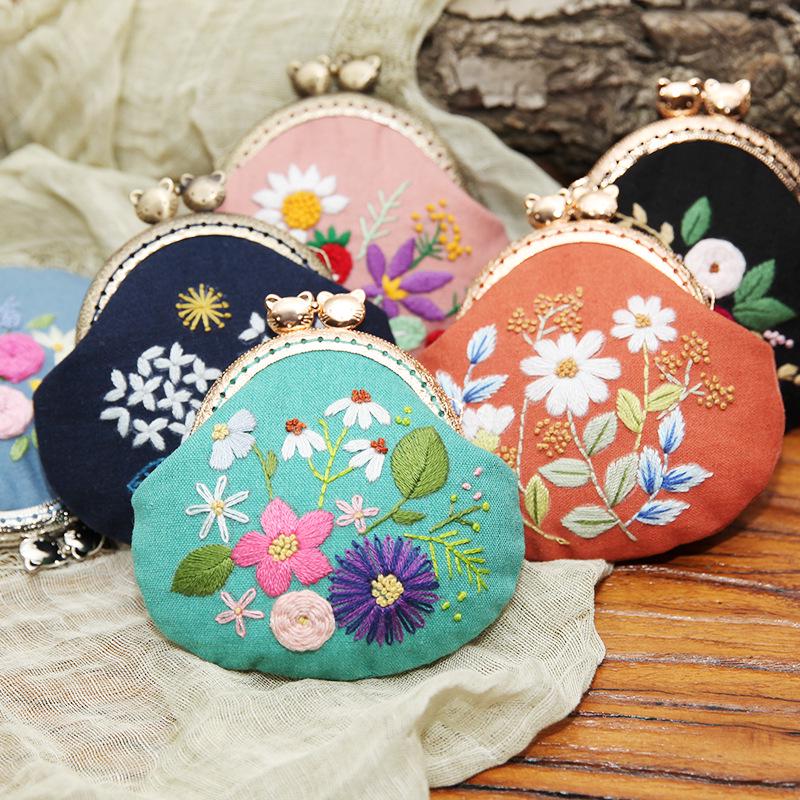 Lu Embroidery Floral Coin Purse DIY Kit: 3D Beginner's Handmade European Design