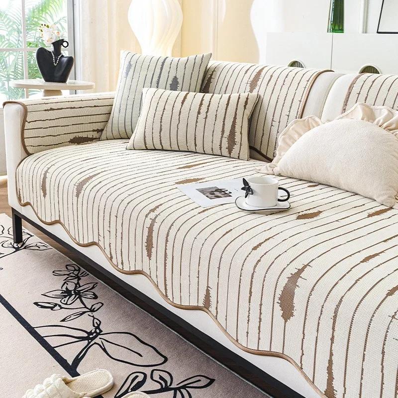 

2025 Чехлы на диван из ледяного шелка для гостиной Летний полосатый L-образный угловой коврик для дивана Охлаждающий Нескользящий Защитник сиденья дивана A 70x70cm 1pc