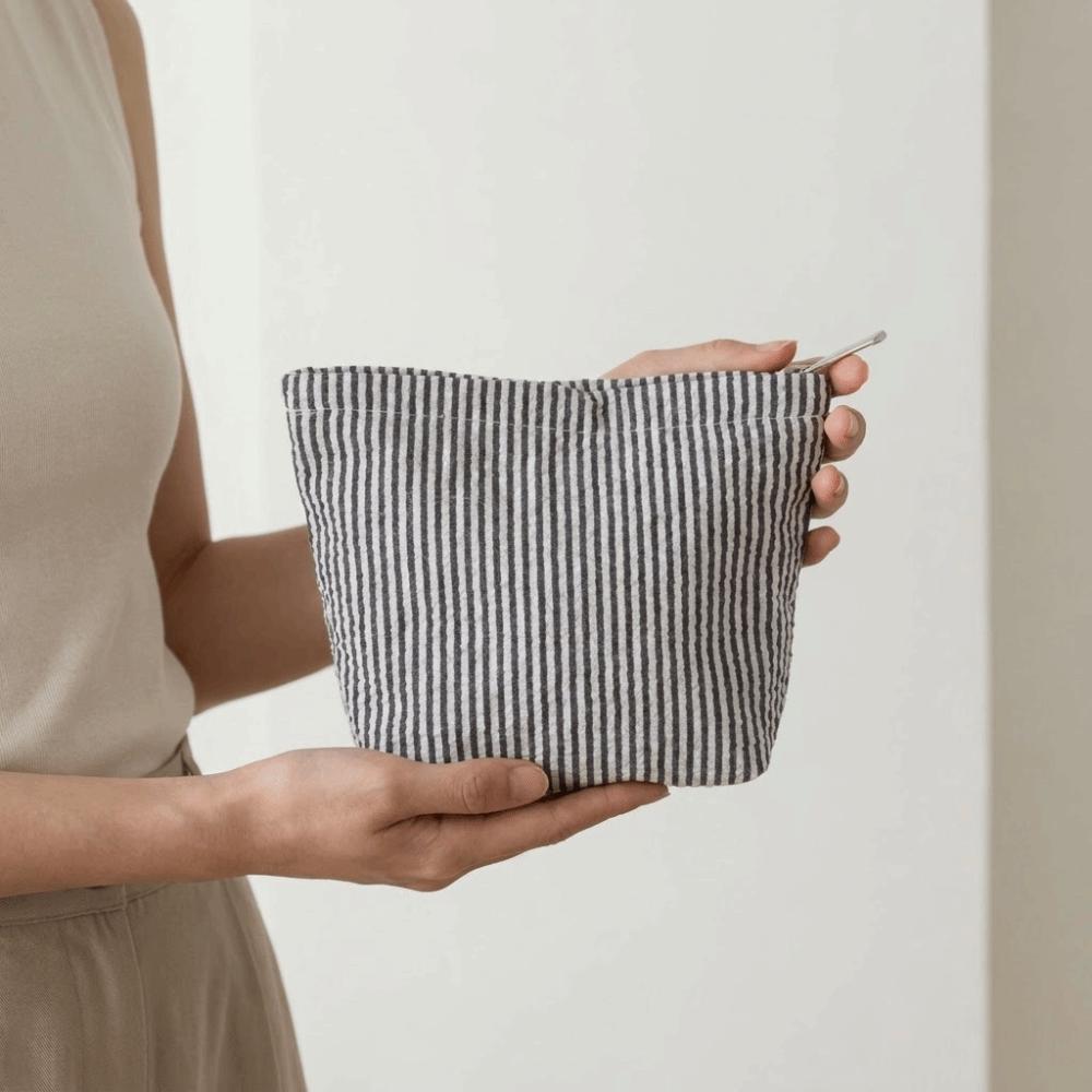 Large Capacity Makeup Bag Korean Style Women Toiletry Bag Fashion Striped Cosmetic Bag Daily Use