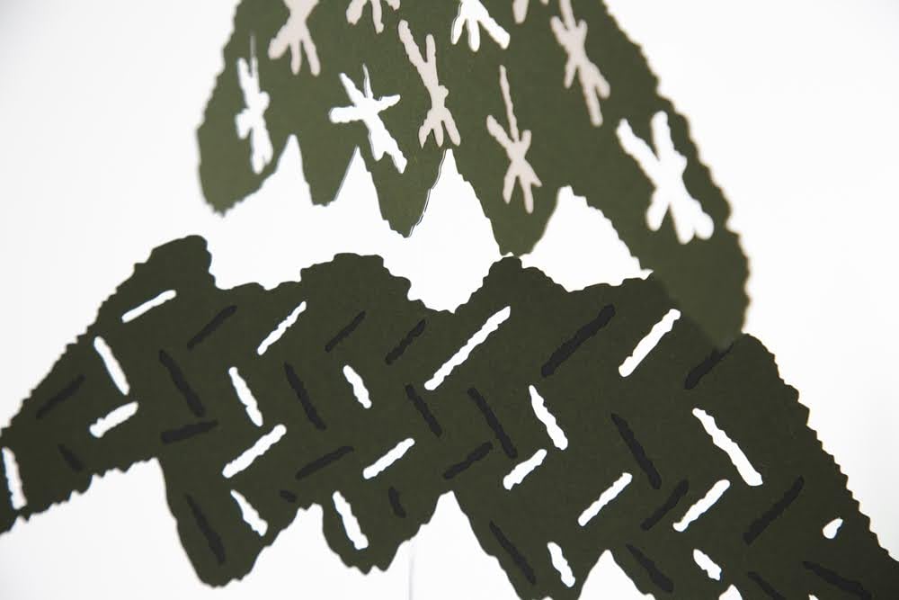 Christmas Mobile - Christmas - Inspired by a Christmas Tree. W36cm X H57cm. A Mobile Brand Born In Japan.