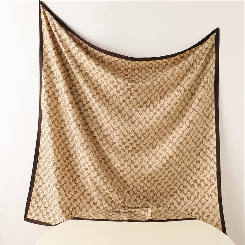 Rhombus Plaid Scarf Twill Silk Large Square Scarf Travel Sunscreen Shawl Decorative Headscarf 91cm Letter Silk Scarf New