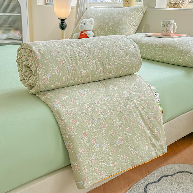 Double Layer Gauze Summer Quilt: Soft, Machine Washable, Class A for Mother and Baby