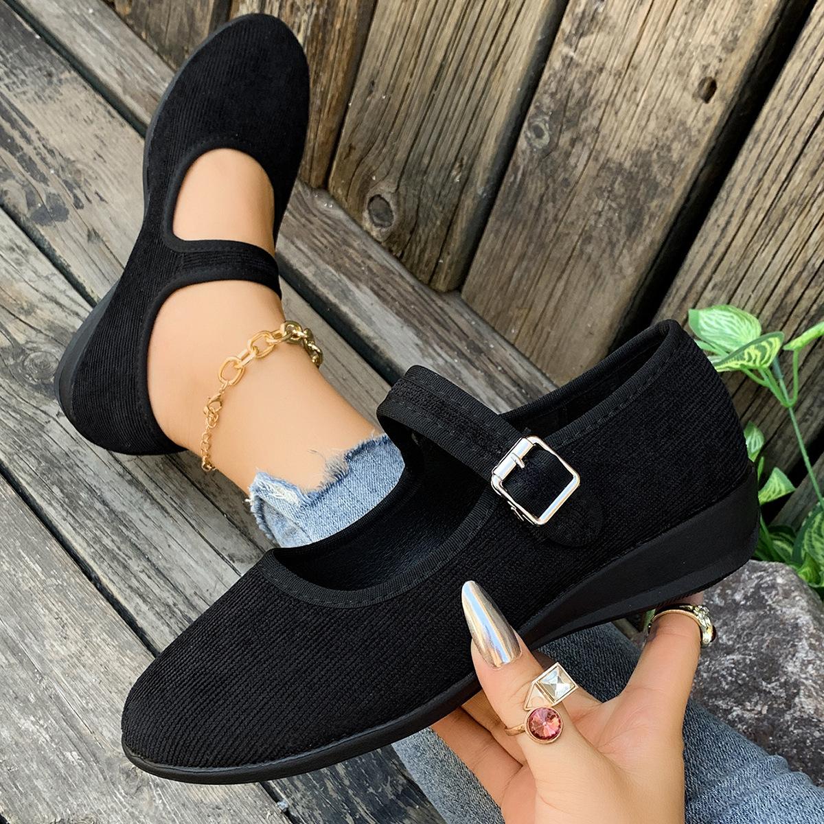 

2025 spring and summer new retro versatile grandma shoes round head Mary Jane shoes one word buckle soft bottom flat single 36