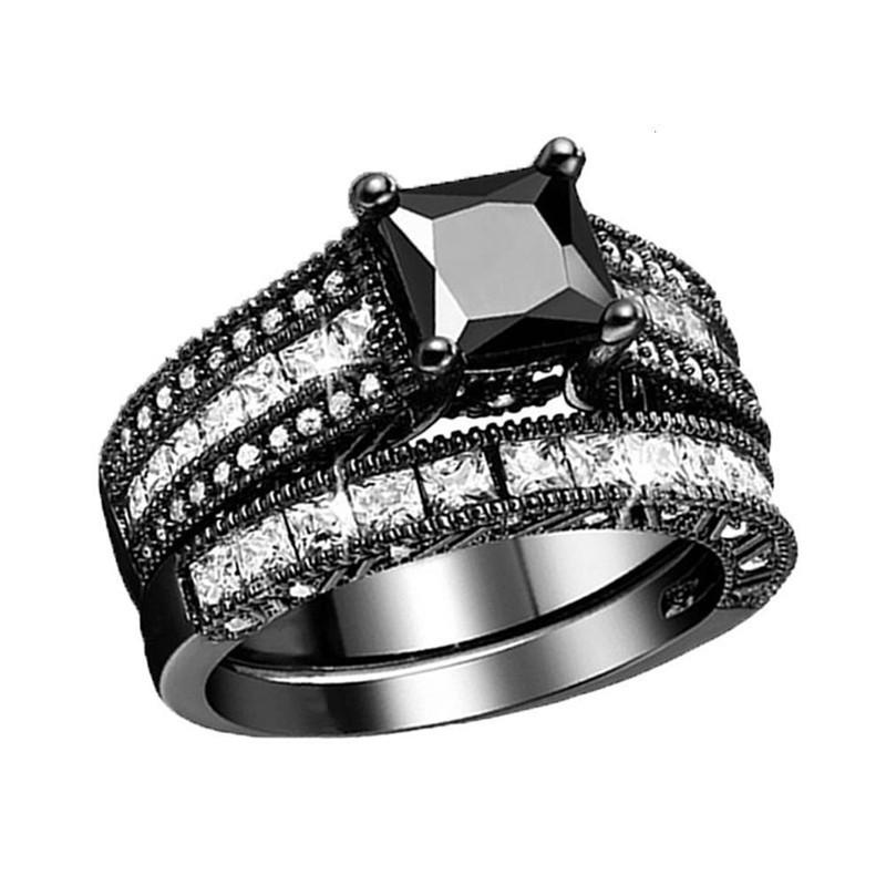 Elegant 2-Piece Women's Ring Set with Black Zircon