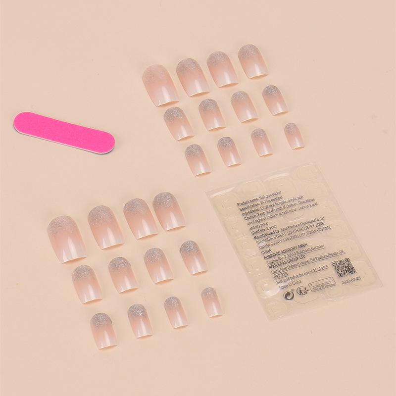 Douyin Silver Glitter Short Press-On Nails - Simple Wearable Nail Patches