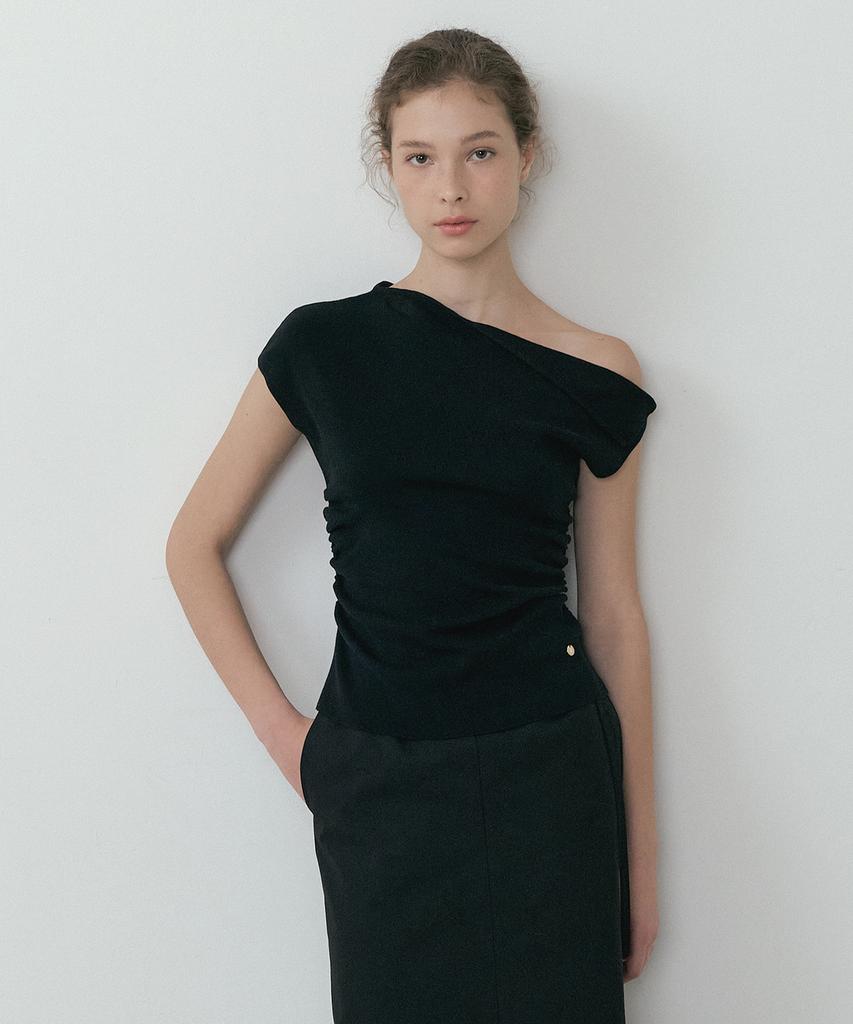 LUCIR ZU Shirring Drop Sleeveless Knit (Black)