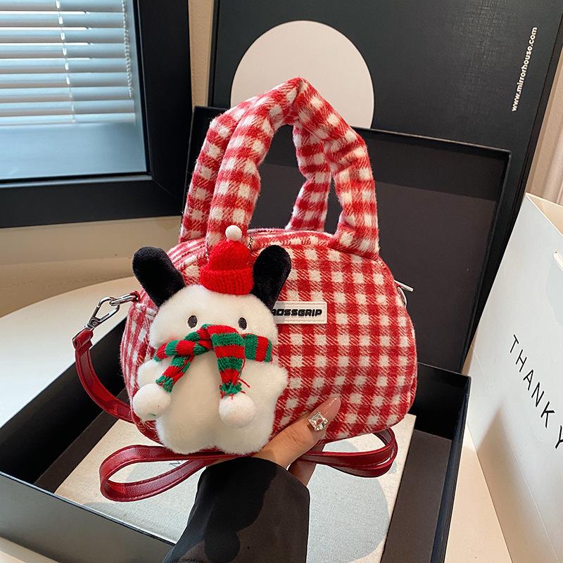 

2026 New Autumn and Winter Bag for Women, Sweet and Cool Crossbody Bag, Cute Christmas Plush Hand-held Shoulder Bags and pendant красный