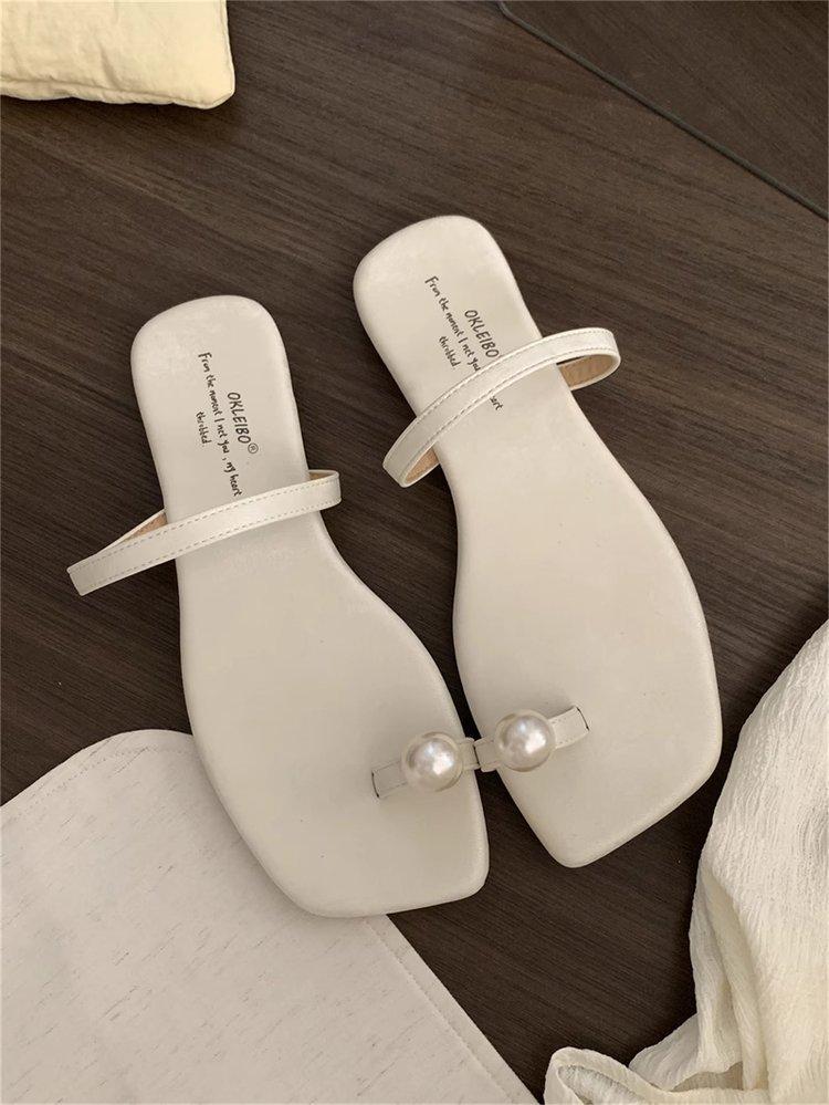 

Korean version of square head suede flat bottom one-word with open-toe slippers for women to wear 2025 new rare toe cover cool slippers 40