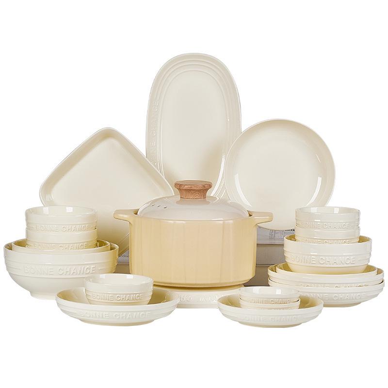 French Cream Style Underglaze Ceramic Bowl Set (2025), Including Rice Bowl, Plate, and Chopsticks.