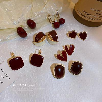 Silver Needle Red Oil Drop Geometric Square Earrings - Retro High-End Hong Kong Style Luxurious Fashion Jewelry