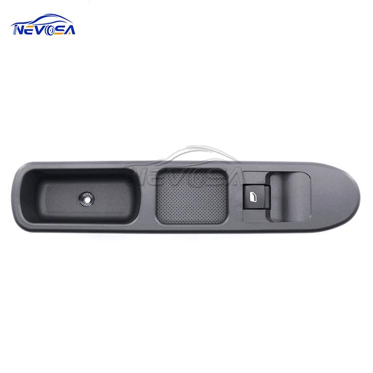 

01-07 Peugeot 307 Переключатель стеклоподъемника со стороны пассажира 6554.E7 Electric