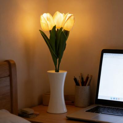 Tulip Night Light Battery Powered Soft LED Tulip Night Lamp for Bedroom Desk Living Room Romantic Decoration Energy Saving Bedside Lamp Ambient Light
