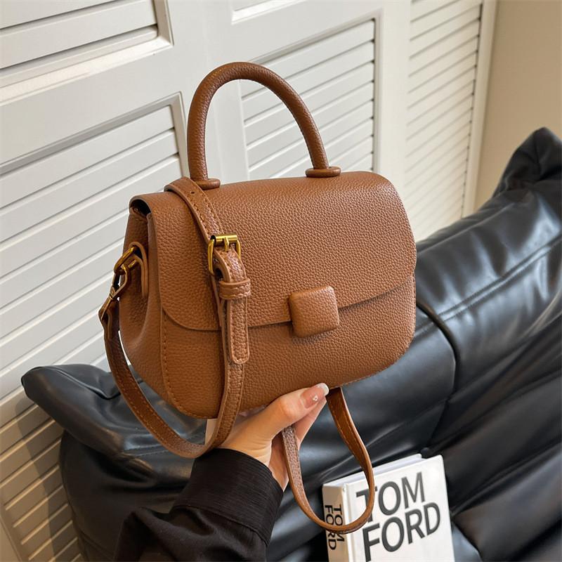 Urban Minimalist Style 2023 Winter Lady Bag Crossbody Bag Retro Small Square Handbag