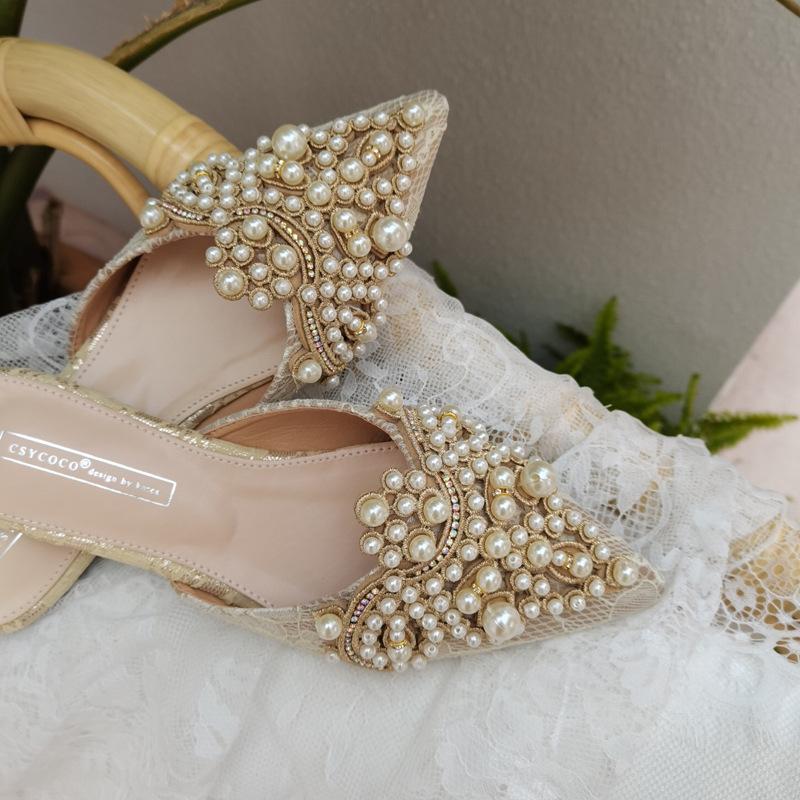 Fashion Elegant Pearl Beaded Slippers Women Brides Wedding Shoes Closed Pointed Toe Flat Sandals Ladies Home Pantuflas Lace Mules Slides