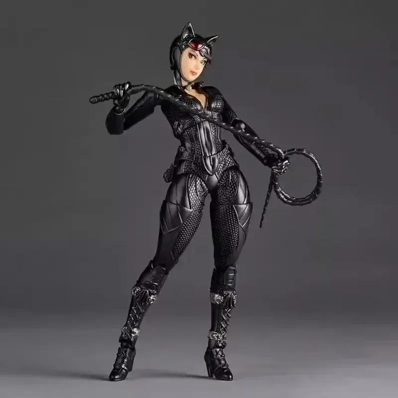 New IN stock Super-Movable Surprise Yamaguchi Dc Catwoman Superhero Series Charming Catwoman Doll Movable Model Gift