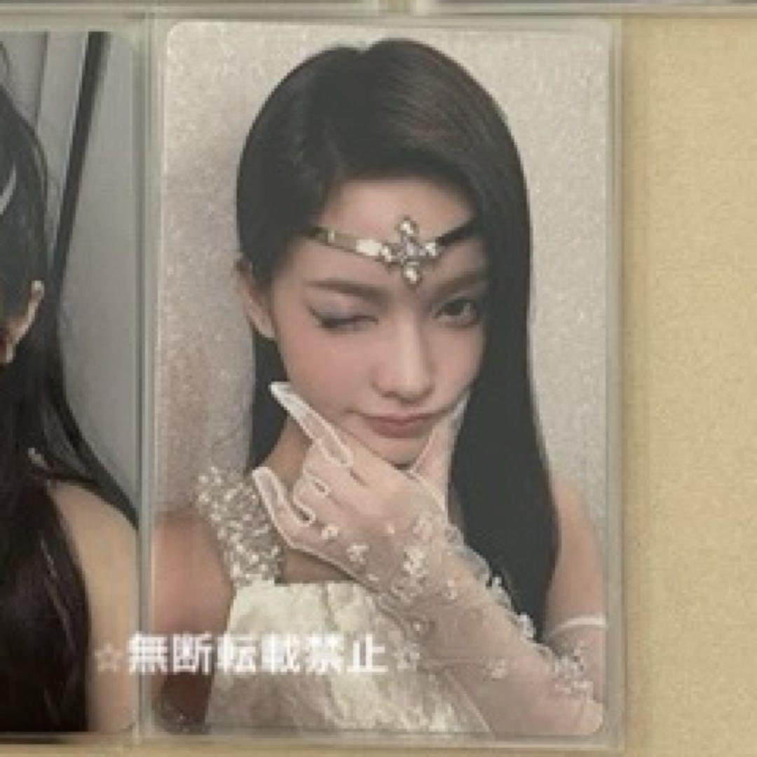 

[USED] Price not discounted ILLIT Iroha trading card yizhiyu yzy