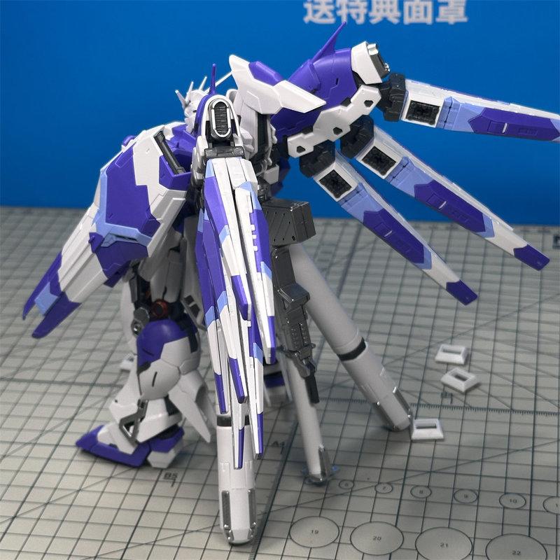 RG 1/144 RX-93-V2 Hi-Nu Mobile Suit Assembly Model Kit Gunpla Action Figures With 3 Face Masks Pre-Painted Parts Boys Toy Gifts