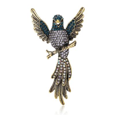 Nuova broche alla moda e creativa in lega a forma di uccello alato con temperamento di alta classe, per camicie da abito da uomo e da donna, spille gioiello per il petto