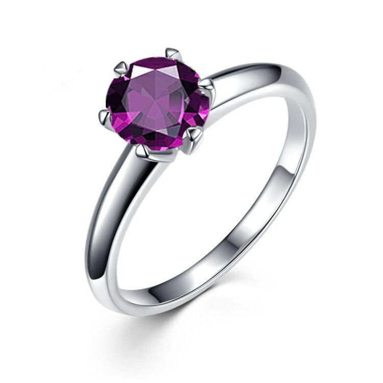 Popular In Japan and South Korea, T Family Classic One-Carat Moissanite Ring for Women