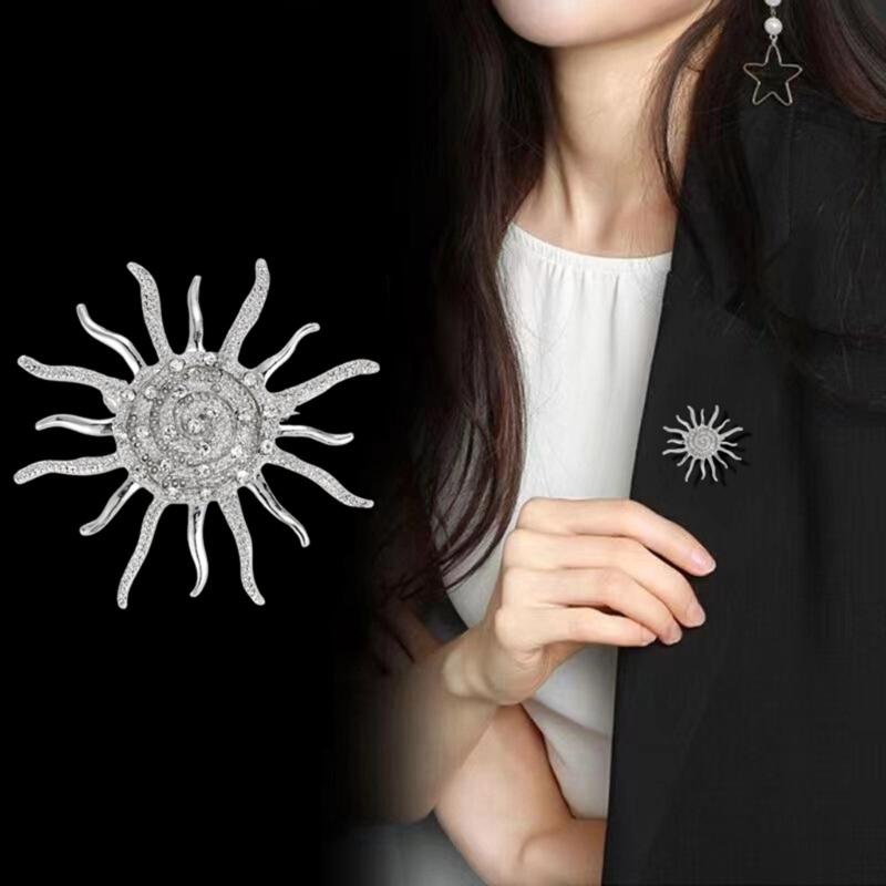 Alloy Sunflower Pin Crafted With Polished Finish Effortlessly Maintenance And Elegant Appeal