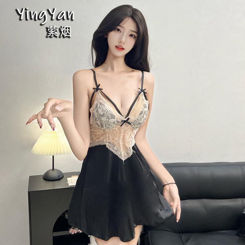 Sexy lingerie sexy halter deep V-neck lace satin perspective suspender nightdress seduction ladies dress one size fits all (40-60kg)