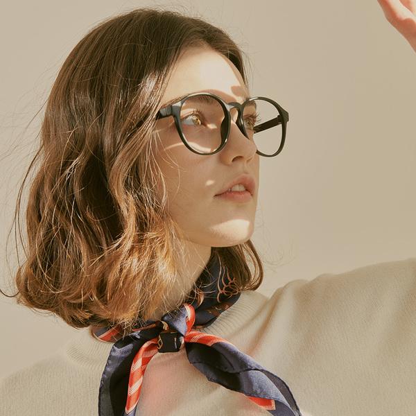 

W02 Женщина в роговой оправе Chicago Circle, W02-7000005707