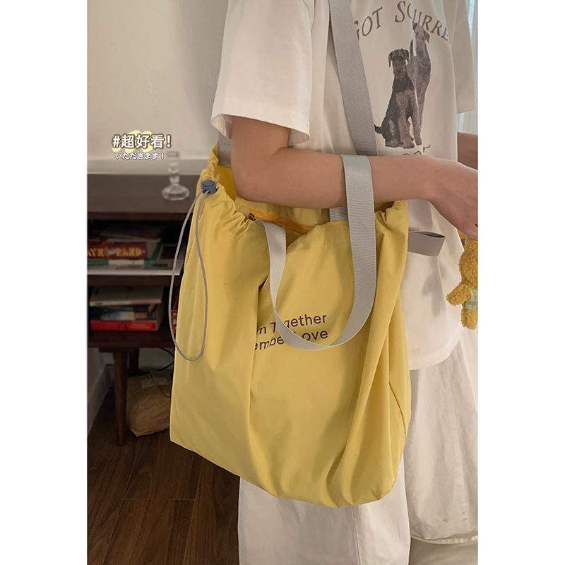 Casual canvas bag Lazy Wind Girl 2025 new simple nylon cloth tote bag large-capacity shoulder bag