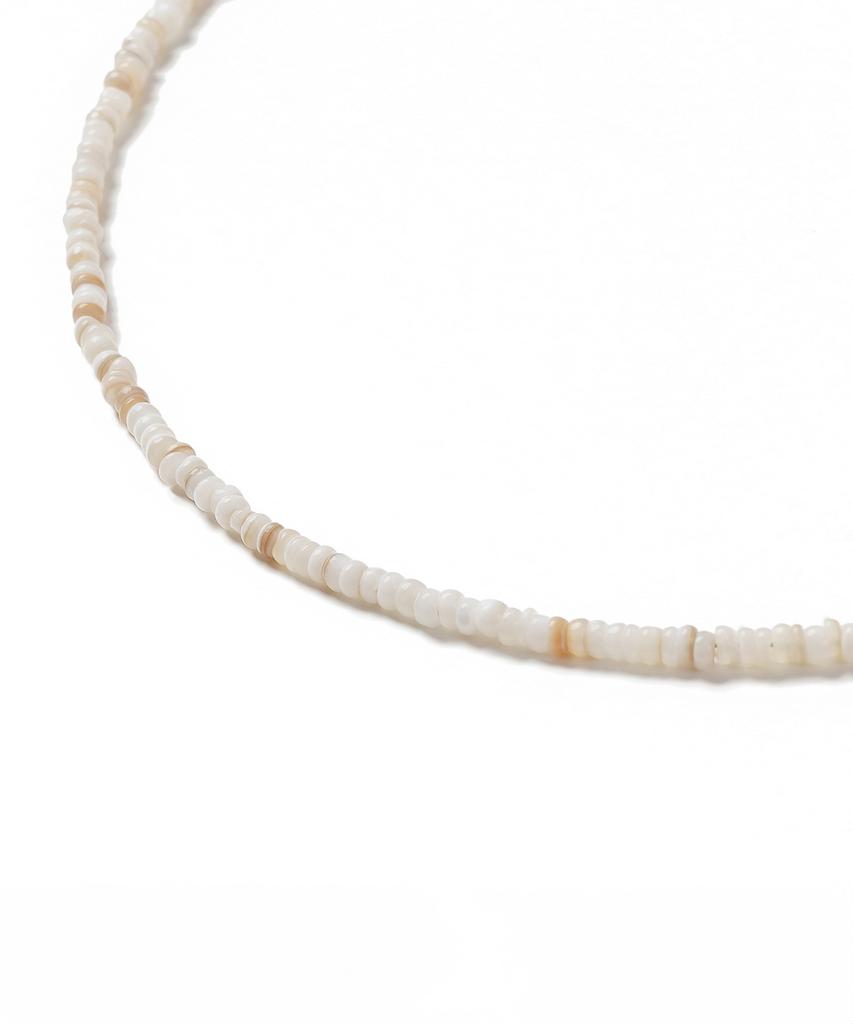Decoroso Unisex Minimal Mother-Of-Pearl Bead Necklace [Ivory]