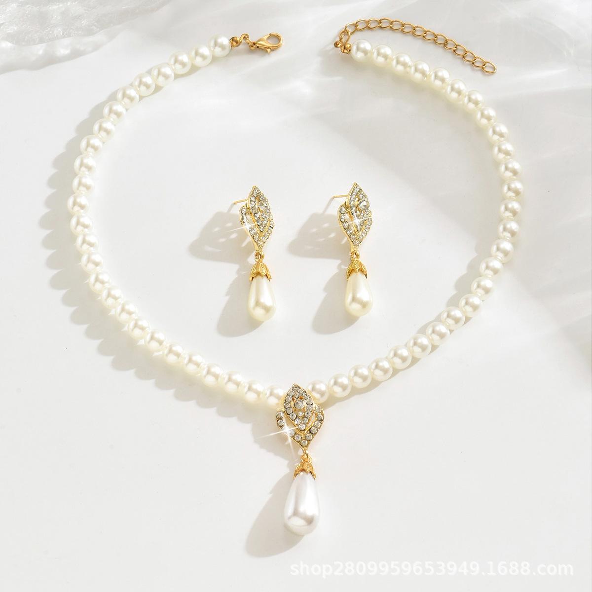 

Новый набор жемчужного ожерелья и серег Женский универсальный свитер-цепочка Цепочка на ключицу Сплав 2442