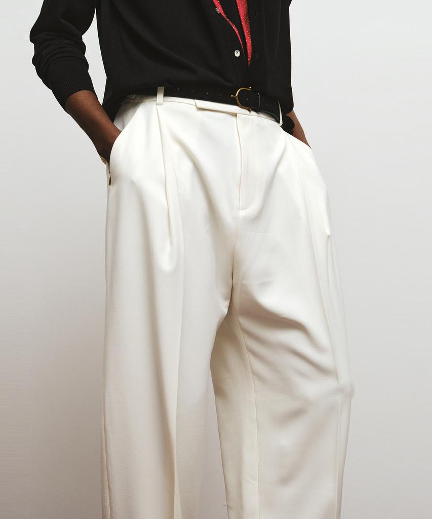 NOIRER Classic One-Pleat Wide Slacks (White)