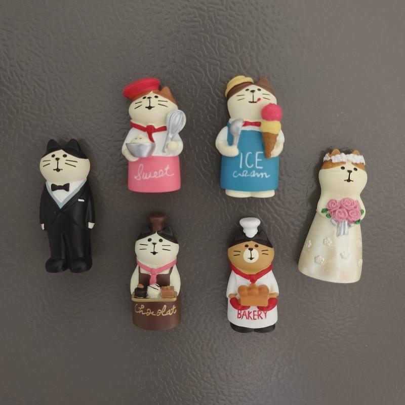 Japanese cat refrigerator sticker, grocery zakka cute bread coffee shop decoration gift miniature resin ornament