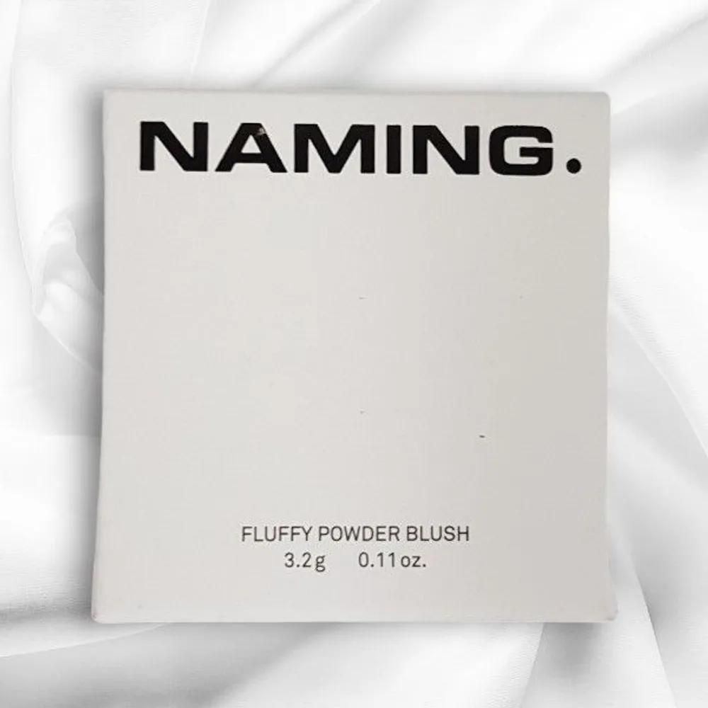 NAMING Пушистые румяна-пудра 3,2 г Выберите 1 A bit