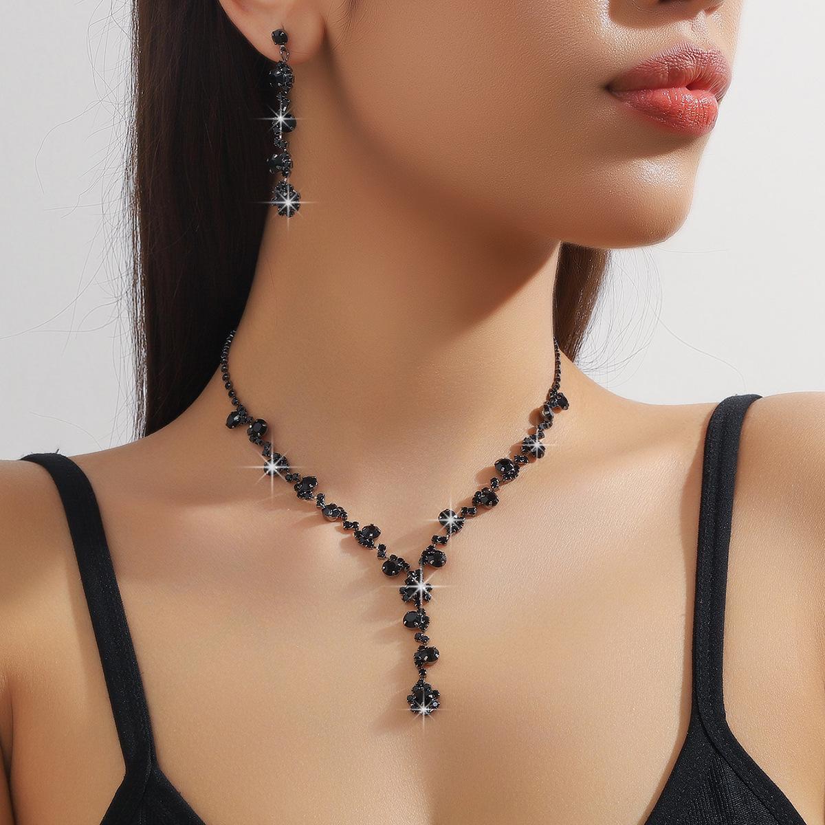 Элегантный комплект свадебных украшений из трех предметов: Ожерелье, браслет и серьги для вечернего наряда