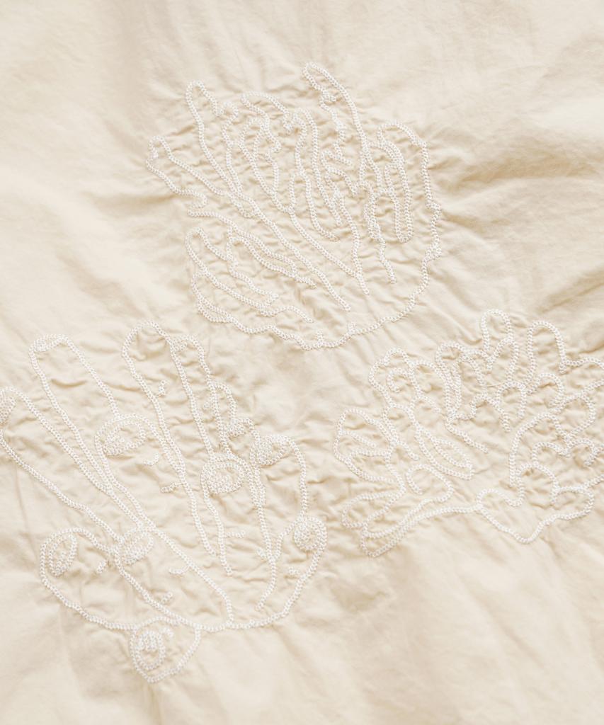 FRIZMWORKS Coral Needlework Half Shirt _ Ivory