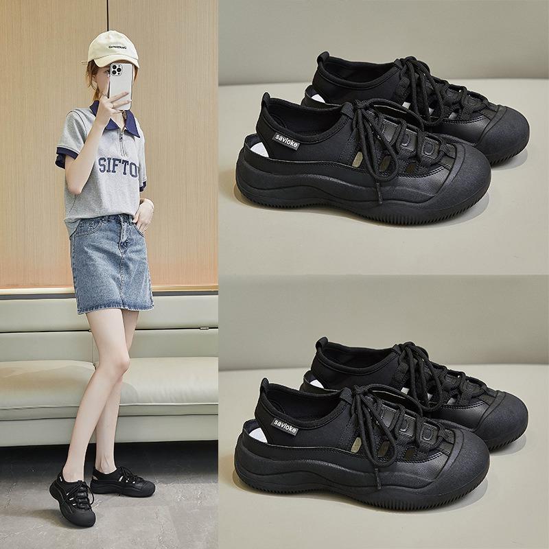 New Style of Perforated Canvas Shoes for Students Flat and Breathable with Half Support