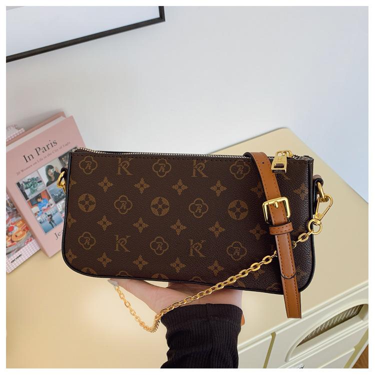 

Новая маленькая сумка женственность сумка-конверт универсальная модная с принтом медведя милая на плечо кроссбоди 5cm*26cm*13cm