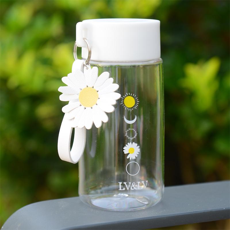 Water bottle summer fresh daisy water cup flower with lanyard plastic cup portable cup household plastic cup