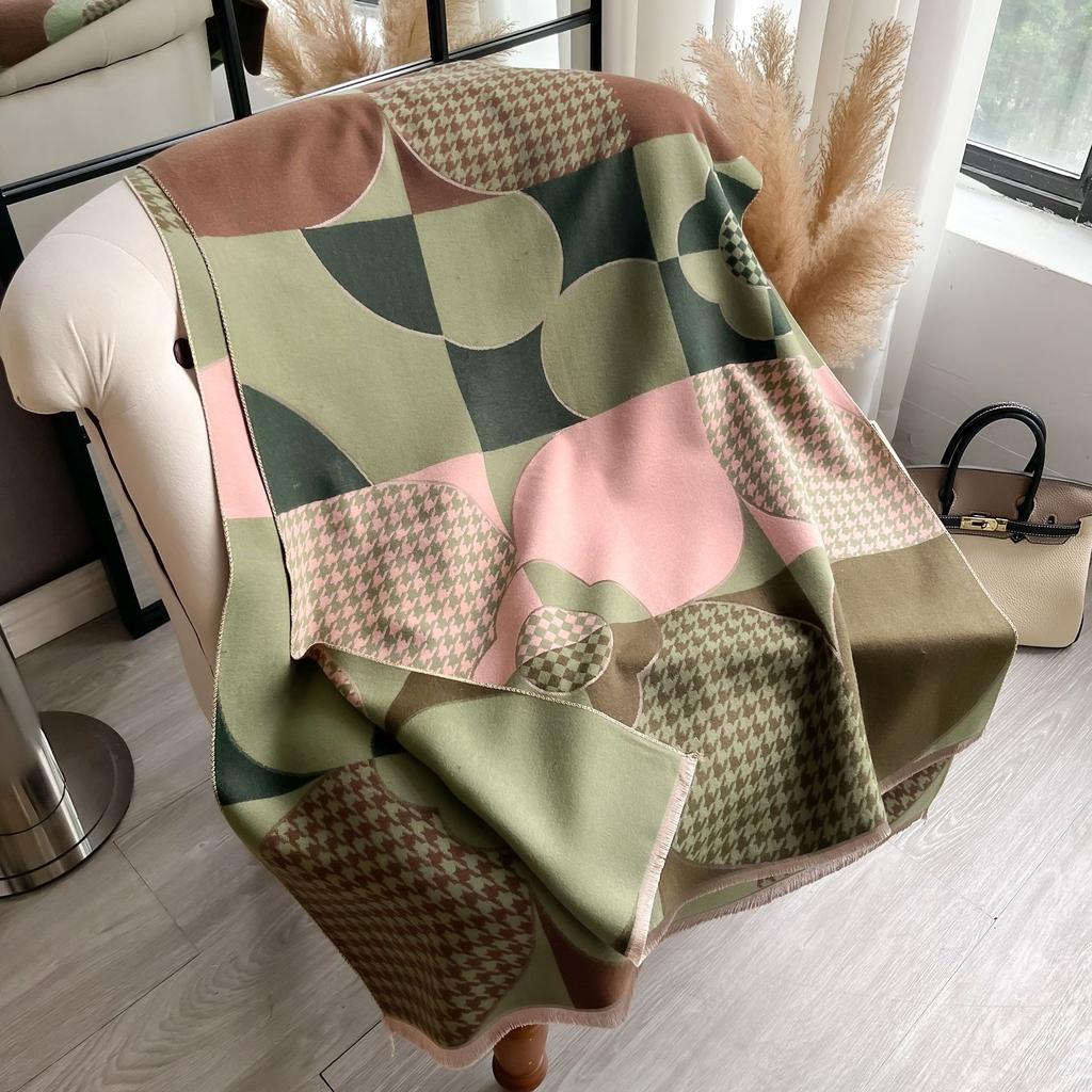 Korean Version Of Bird Grid Geometric Shape Splicing Flower Fashion Versatile Commuting Imitation Cashmere Warm Women'S Scarf