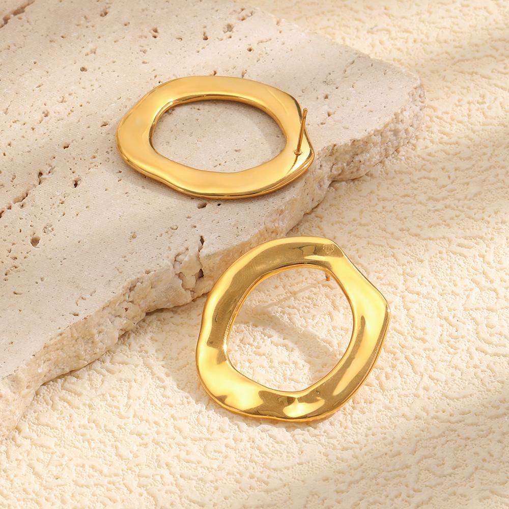 Mamacitaslay 316L Stainless Steel Chunky Hammered Stud Earrings 18K Gold Plated Waterproof Jewelry For Women Everyday Wear