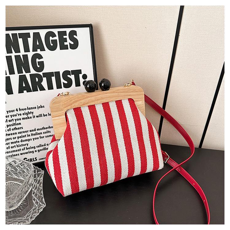 

Stylish Striped Canvas Clutch for Women Wooden Clip Closure Exquisite Shoulder Crossbody Bag Daily Fashion Handbag for Women 23x19x10cm красный
