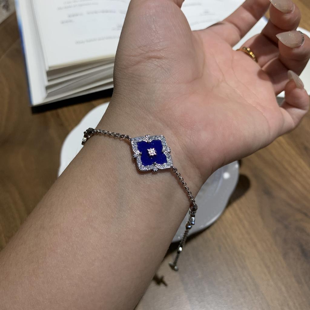 Buqi Latti Gebürstetes Kleeblatt Natürliche Weiße Fritillary Einzelblüte Armband Damen Tigerauge Armband Vintage Hof