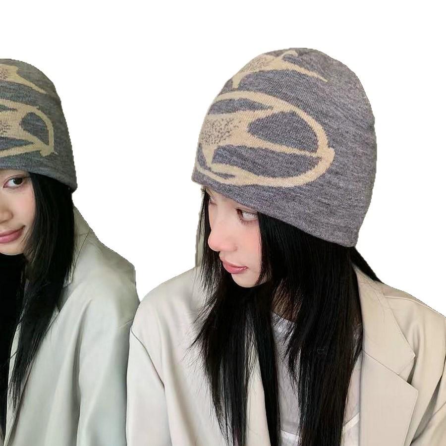 Autumn and winter new street niche contrasting color cold hat men's and women's versatile warm knitted hat simple brimless wool hat