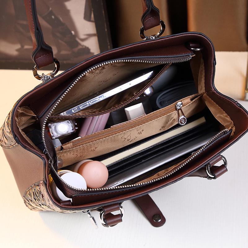 2025 Spring/Summer Large Genuine Leather Single Shoulder Bag for Middle-Aged Women – Light Luxury Brand