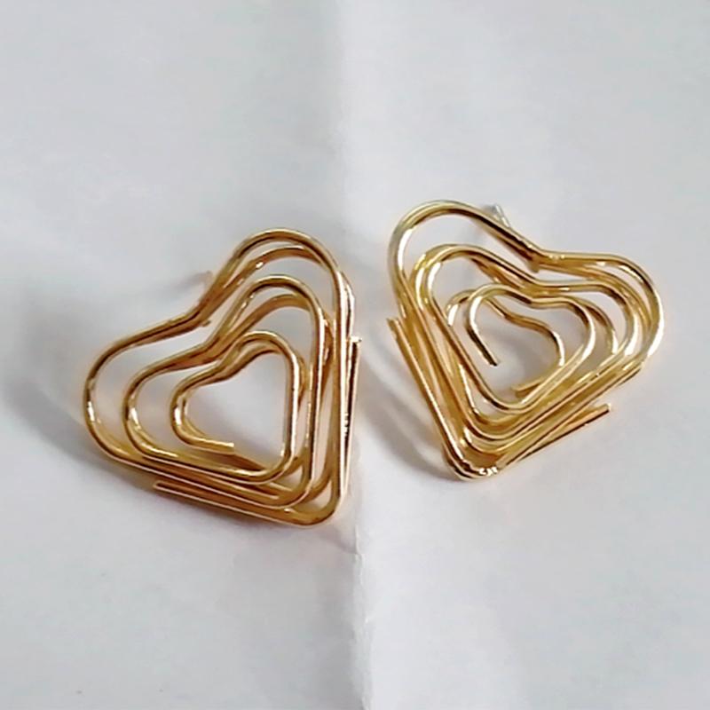

Personality Heart Stud Earrings for Women Thread Metal Line Wrap Twist Geometry Earrings Simple Golden Copper Color Zircon Gift