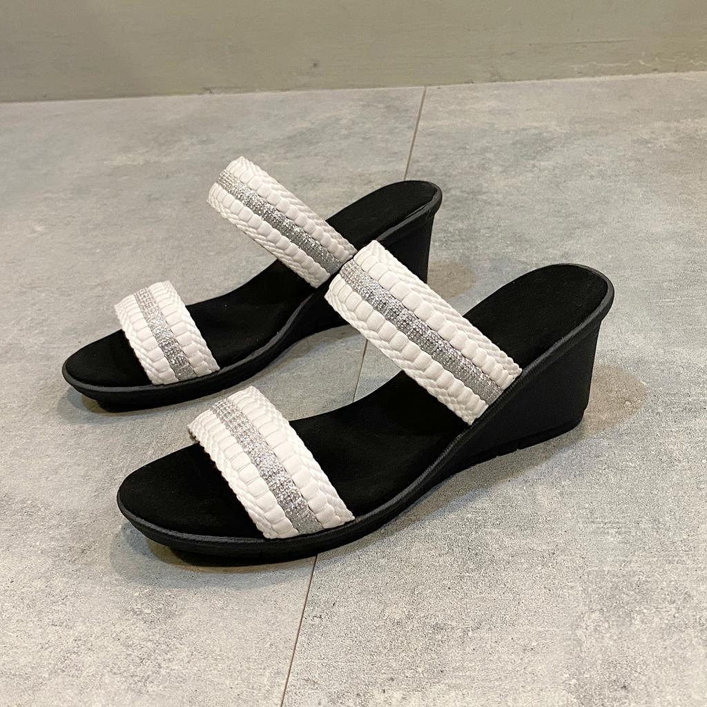 fashion Summer Flip Flops Women Wedge Slippers Fashion Platform Shoes Open Toe Wedges Sandals Strap Crystal Shoes for Women Plus Size 42