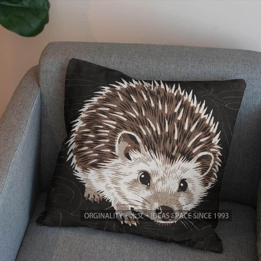 2D Cute Hedgehog Design Throw Pillow For Home Pattern Cushion Cover Suitable For Sofa Bedroom Car Pillow Cover