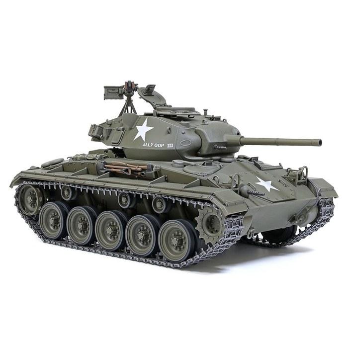 Tamiya 1/35 Military Miniature Series No.391 American Light Tank M24 Chaffee European Theater Plastic Model 35391 Pre-colored 1:35